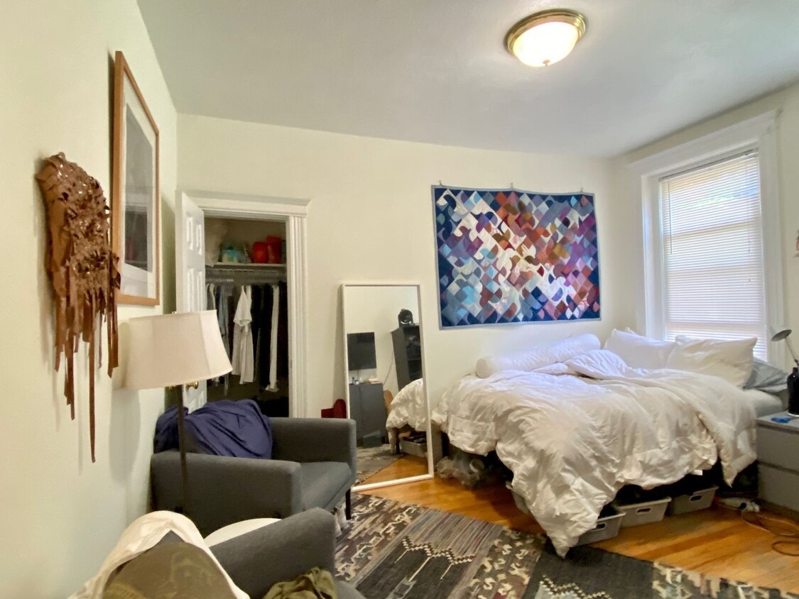 Foto principal - Nicely maintained, inexpensive studio in a...