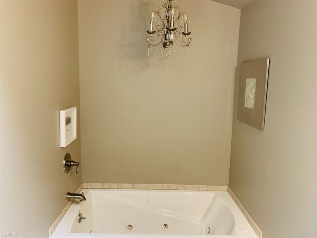 Foto del edificio - 3 br, 2 bath Condo - 37 High Street 3