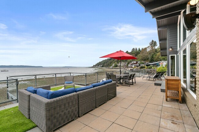 Foto del edificio - 12556 Shorewood Ln SW