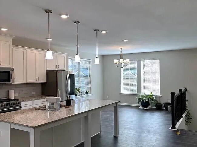 Building Photo - 4210 Essex Pond Wy