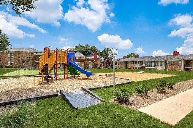 Parque infantil_1-Estrella del Norte - North Star Apartment Homes