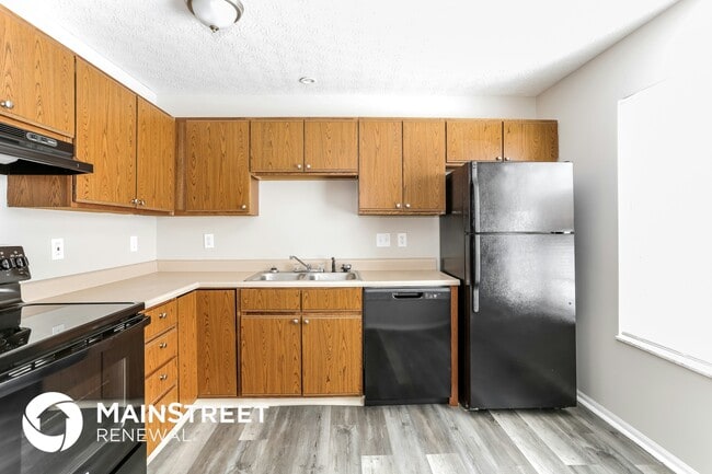 Foto del edificio - 2980 Blue Moon Dr