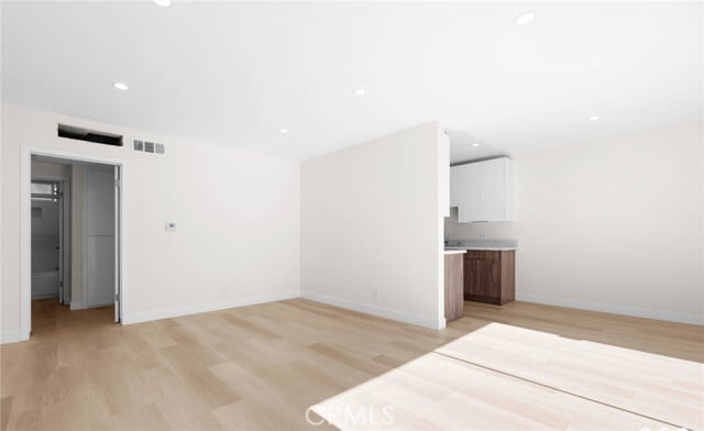 Foto del edificio - 7961 Willis Ave