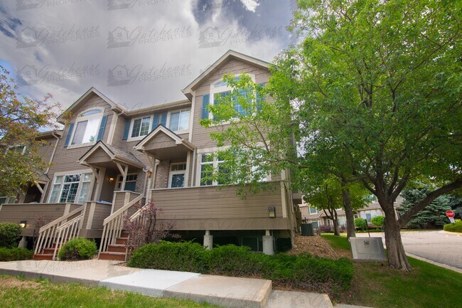 Foto del edificio - 5555 E Briarwood Ave
