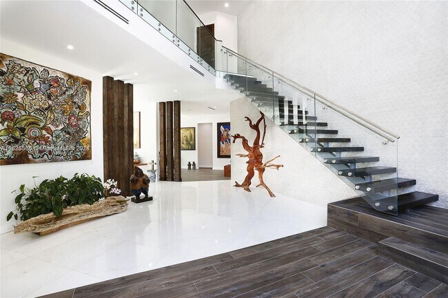 Building Photo - 56 Samana Dr