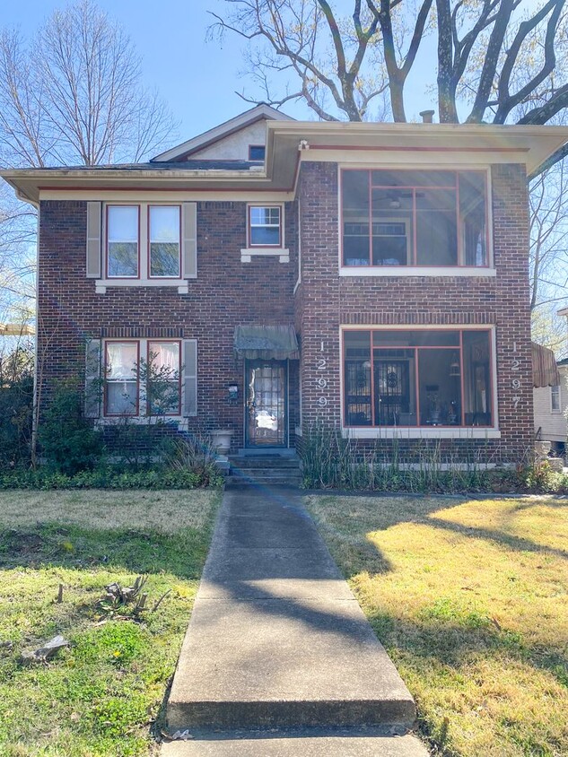 Primary Photo - 3 bed, 1.5 bath unit in Midtown Memphis