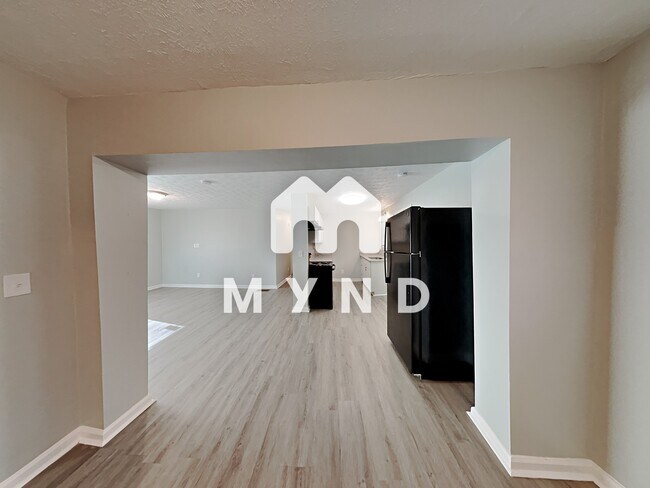 Building Photo - 9525 Rivertown Rd