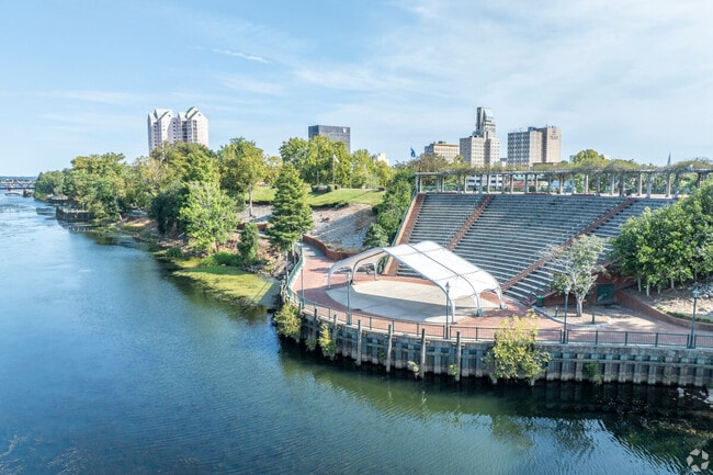 Enjoy the scenery or a perfromance at the Augusta Riverwalk.