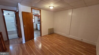 Building Photo - 1417 E Passyunk Ave