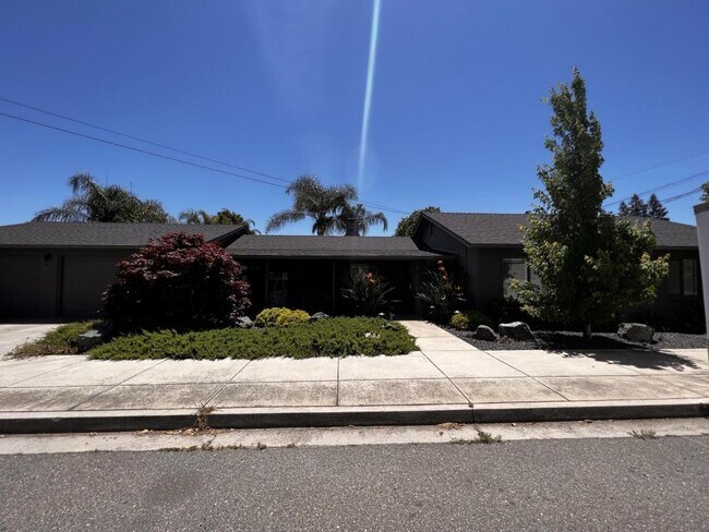 Foto del edificio - 1039 Poplar St