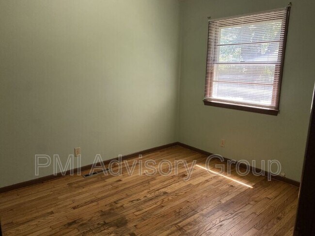 Foto del edificio - 641 SE 35th St