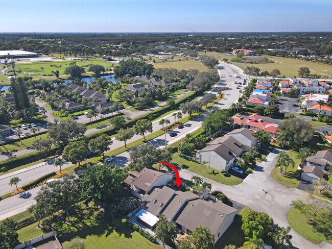 Foto del edificio - 13403 Bedford Mews Ct
