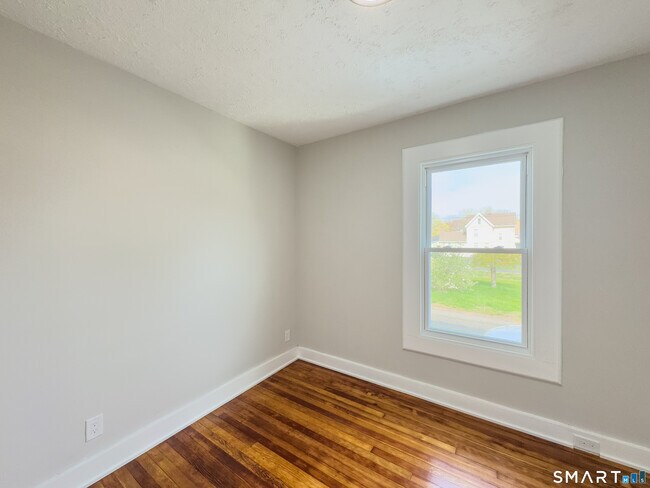 Foto del edificio - 316 Tyler St