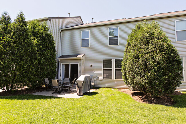 Foto del edificio - 3103 Ollerton Ave