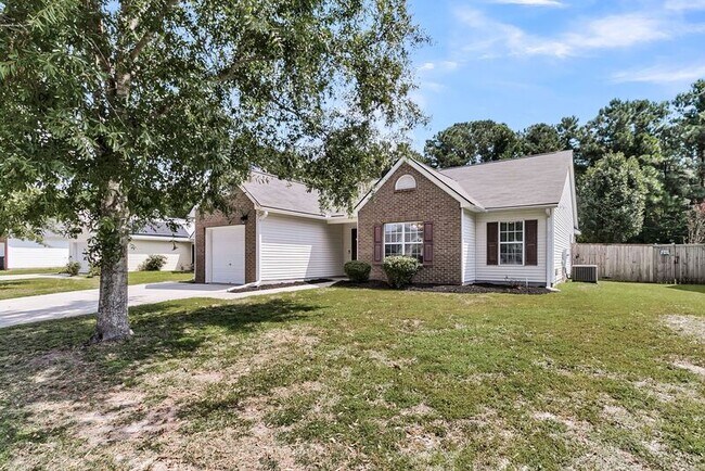 Building Photo - 124 Dovetail Cir
