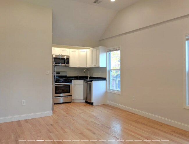 Building Photo - 44 Cogswell Ave