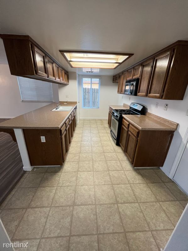 Building Photo - 3 br, 2 bath House - 201 Calle Orlando