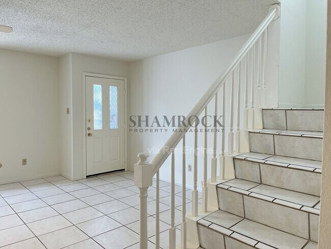 Foto del edificio - 6815 Old Briarstown Dr