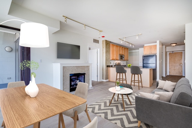 Foto del edificio - 1212 N Wells St