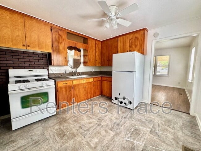 Foto del edificio - 319 E Dawes Ave