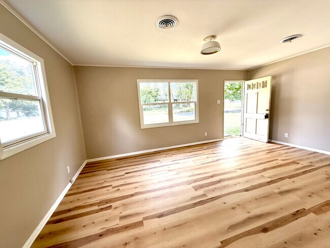 Foto del edificio - 1301 S Cottage Grove Ave