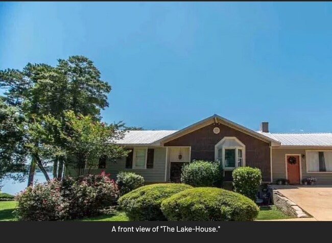 Foto del edificio - 122 Tucker Dr