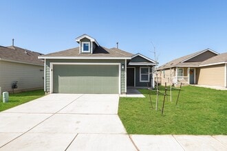 Building Photo - 13811 Weir Pl