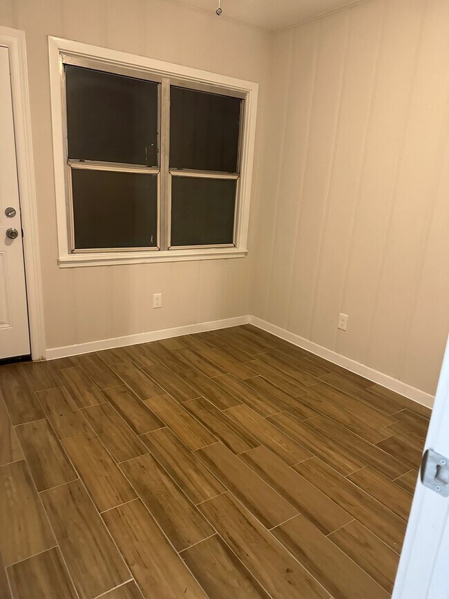 Foto del edificio - 119 Lakewood Dr