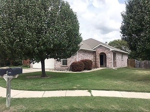 Foto del edificio - 6304 Downeast Dr