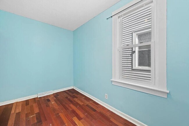 Foto del edificio - 2348 S 16th St