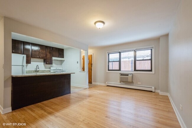 Foto del edificio - 1-bed - Heat and Gas Included - Laundry on...