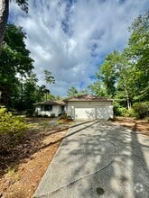 Building Photo - 303 Long Leaf Dr