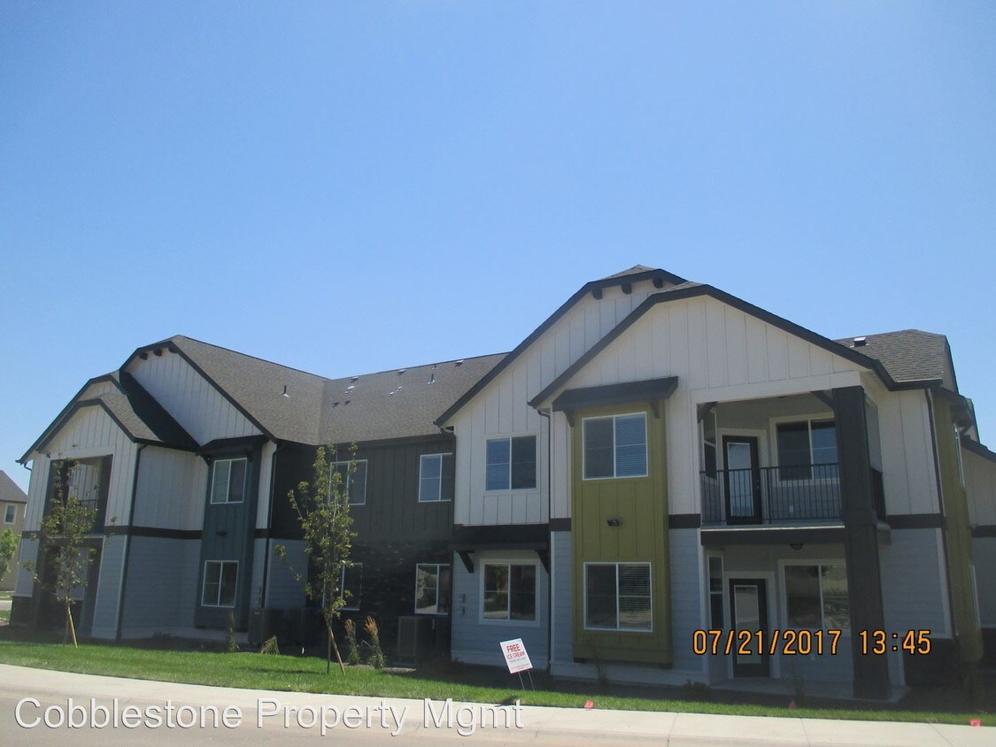 Primary Photo - 2655 N Fastwater Ave