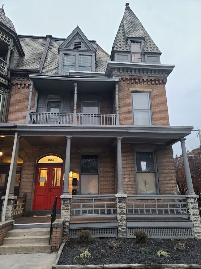 Building Photo - 1601 N 2nd St