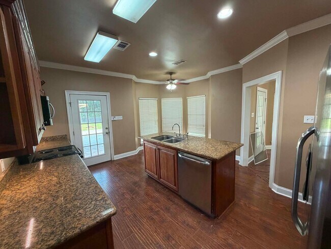 Foto del edificio - 48399 Alack Ln