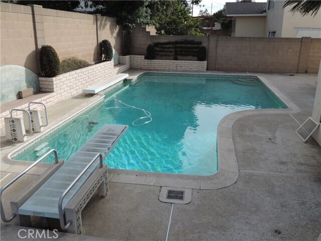 Foto del edificio - 1451 N Shaffer St