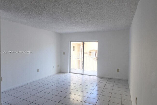 Foto del edificio - 2750 W 76th St