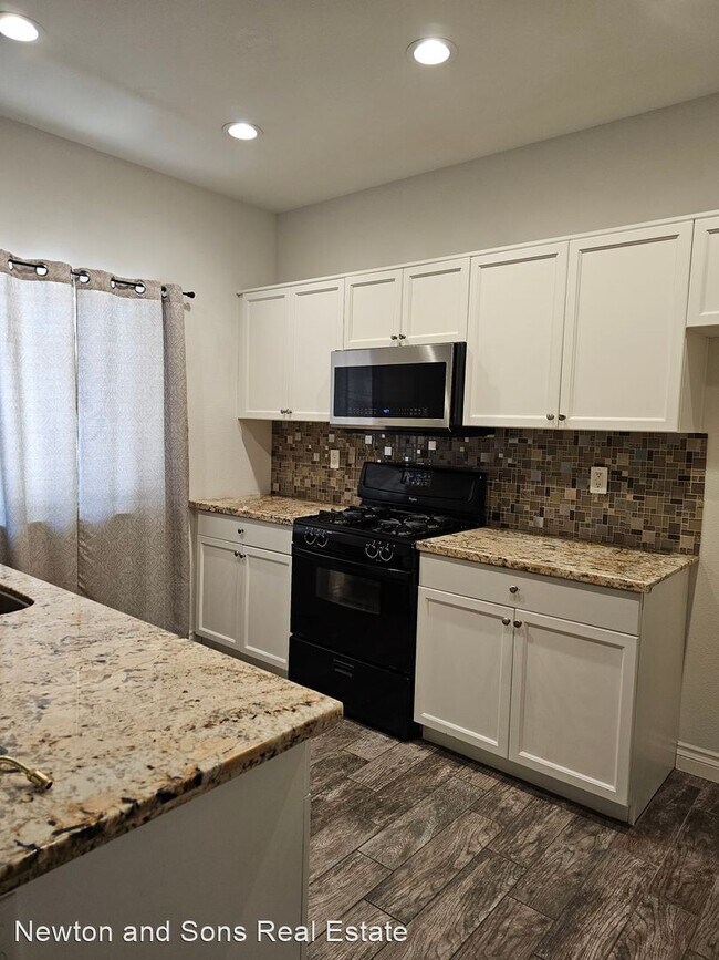 Foto del edificio - 3 br, 2 bath House - 1480 El Paso Avenue