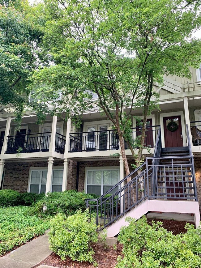 Foto del edificio - Lovely Condo in Gated Community at Brookwood Mills  Available 8.7.2026