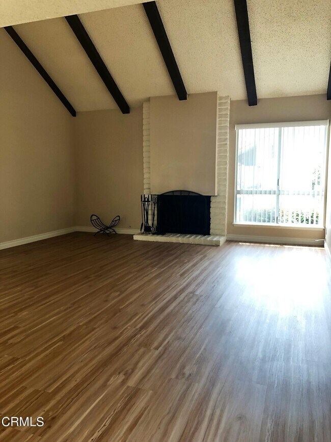 Building Photo - 1307 Seafarer St