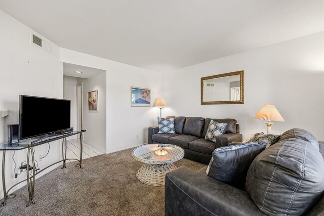 Foto del edificio - 78121 Crimson Ct