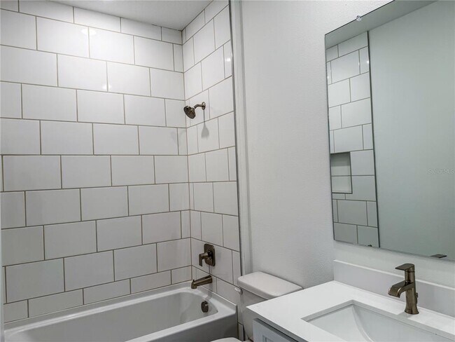Foto del edificio - 4521 NW 37th St Rd