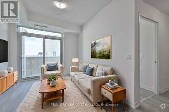 Building Photo - 498-2498 Caldari Rd