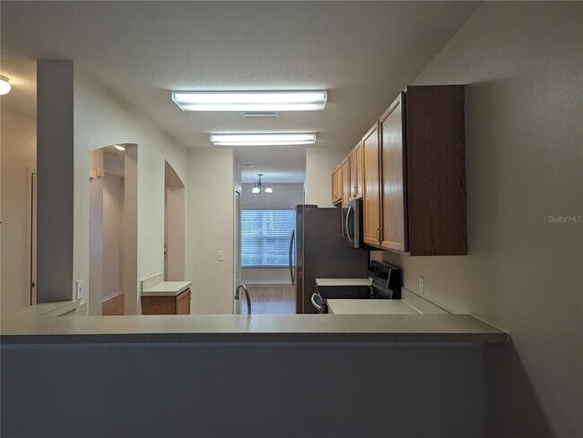 Building Photo - 15768 Fishhawk Falls Dr