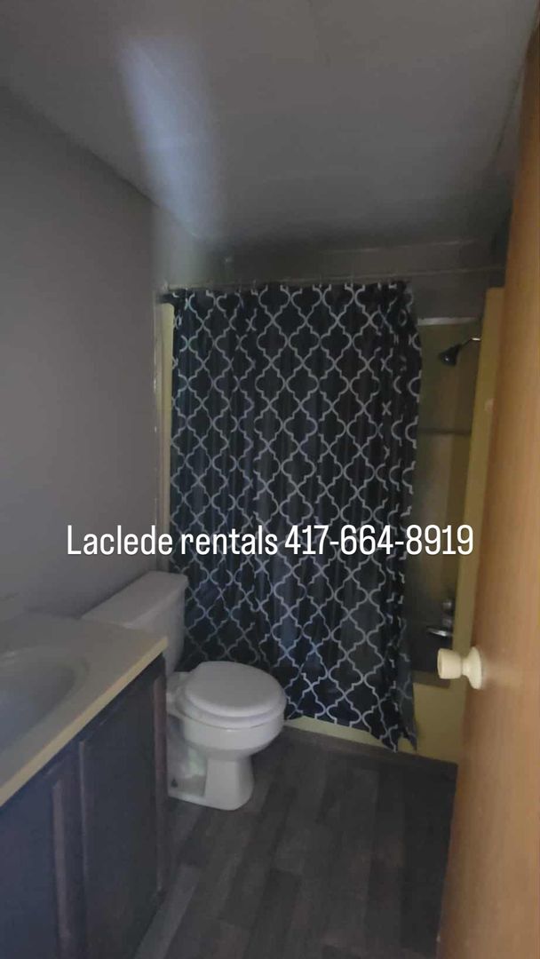 Foto del edificio - 215 N Olive St