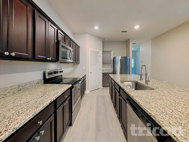 Foto del edificio - 16435 Winding Blossom Dr