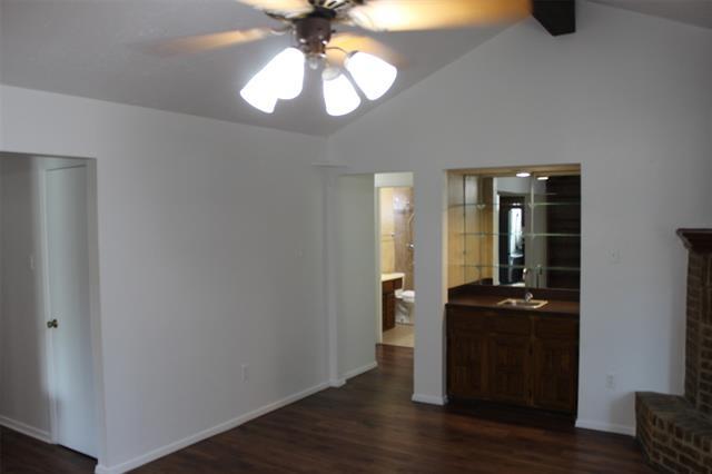 Foto del edificio - 8780 Kimberly Ln