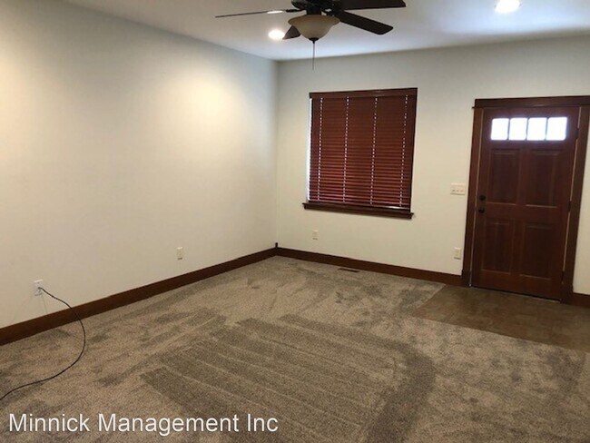 Building Photo - 3 br, 2 bath House - 1169 Forest Glen Dr U...