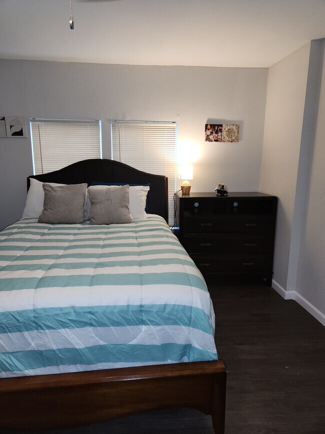 Foto del edificio - 7136 Avenue N