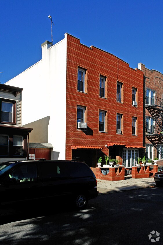 Primary Photo - 192-194 19th St